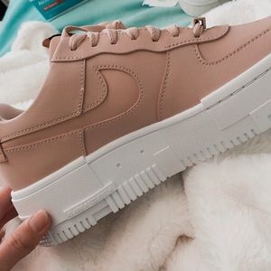 Women’s Nike Air Force 1 Pixel Size 8 Brand New
